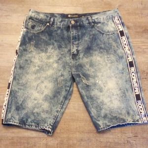 Men's jean shorts *LIKE NEW*